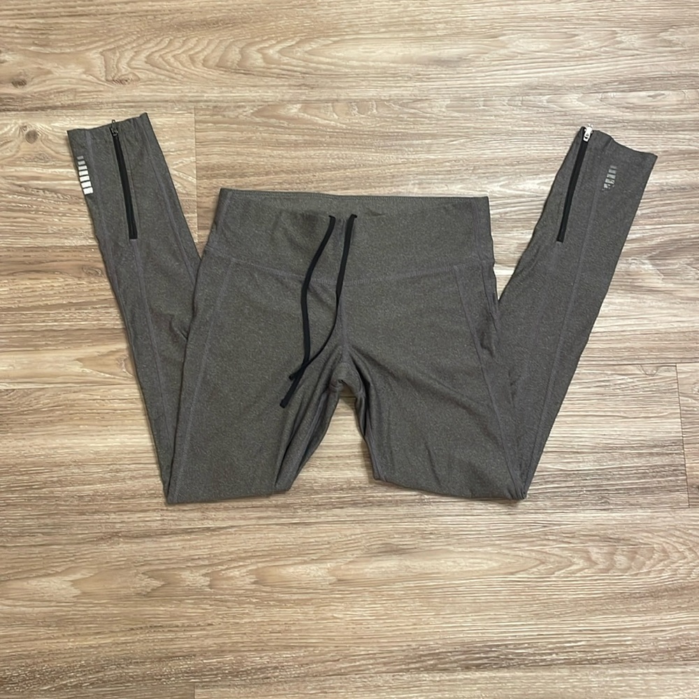 ✨2/$15✨ Xersion running leggings